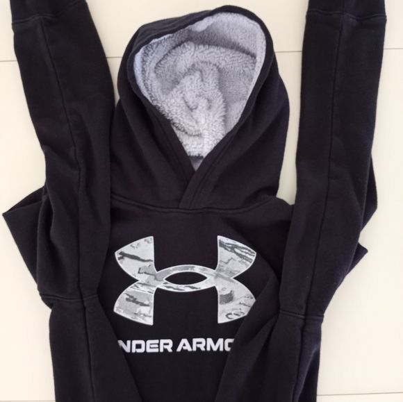 Under Armour Loose Fit Black Camo Hoodie Boys Size Large - Picture 7 of 12
